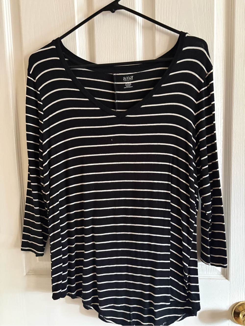 a.n.a Black and White Striped V-Neck Three-Quarter Sleeve Top